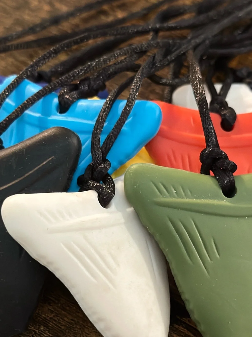 10 Chewy Silicone Necklaces Colorful OT Sensory School Shark Teeth ADHD READDESC